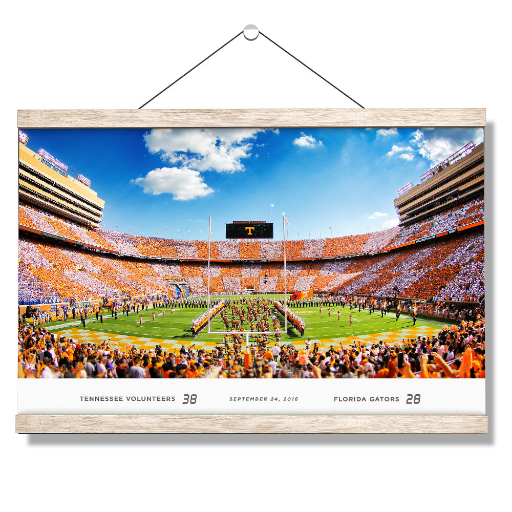 Tennessee Volunteers - Running Through the T UT-FL Score - College Wall Art #Canvas