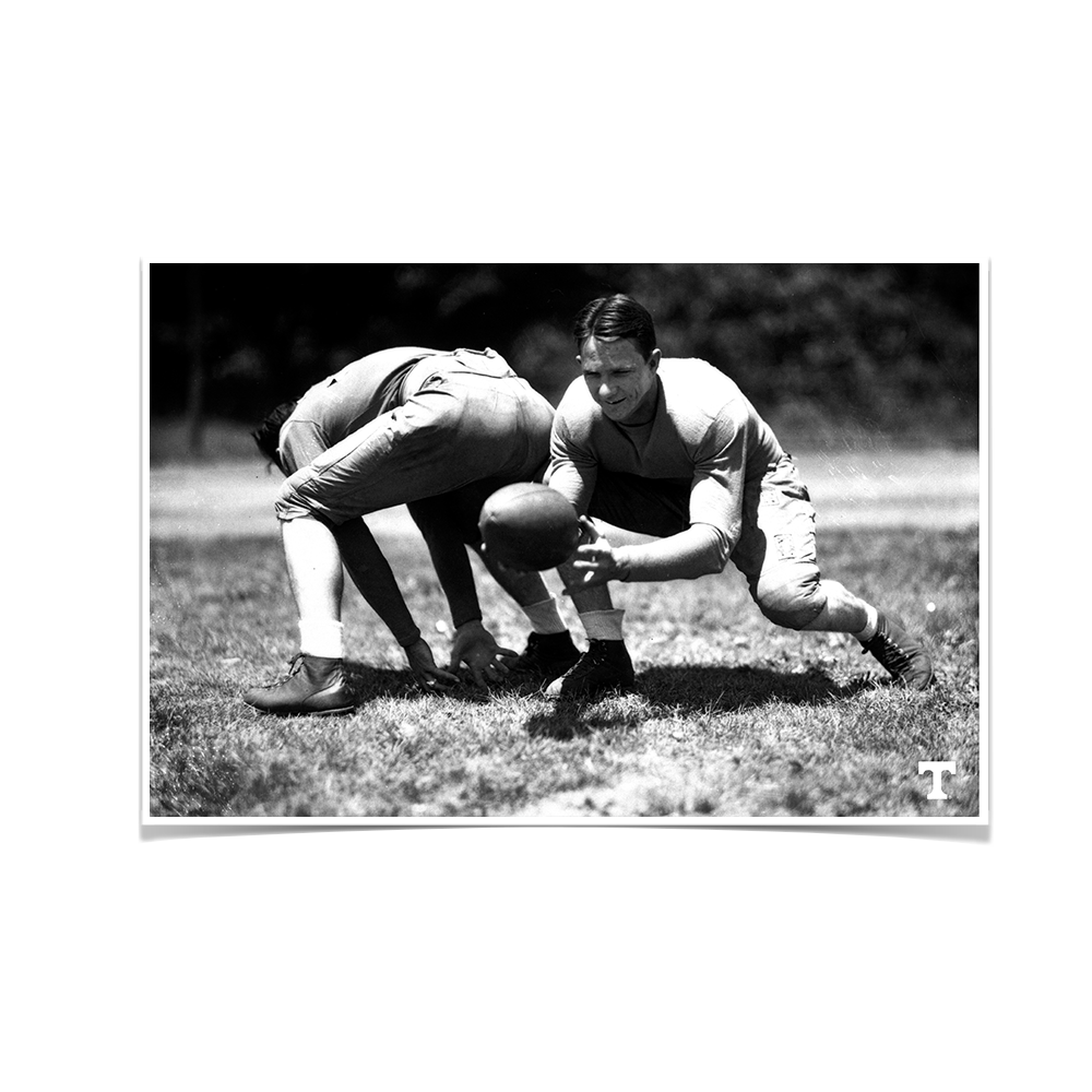 Tennessee Volunteers - Vintage Bobby Dodd - College Wall Art #Canvas
