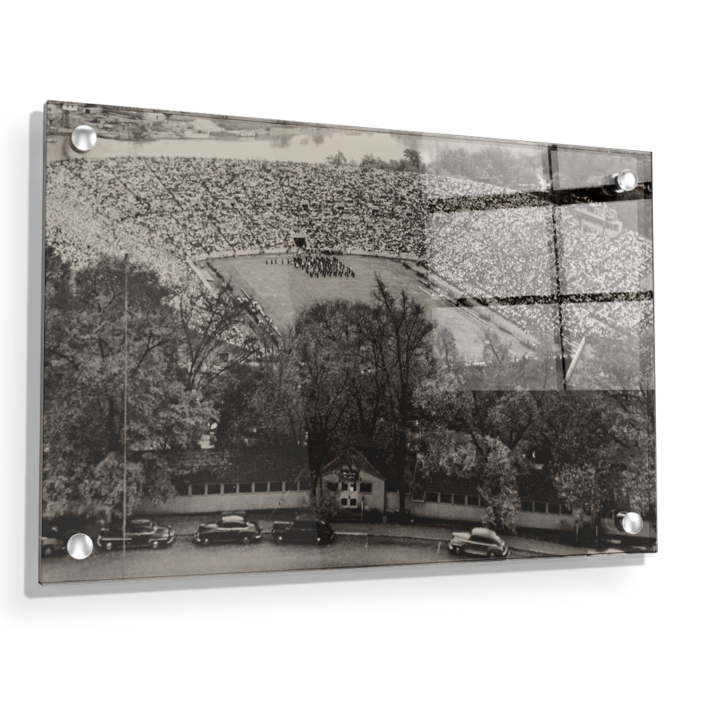 Tennessee Volunteers - Neyland Stadium 1950's - College Wall Art #Canvas