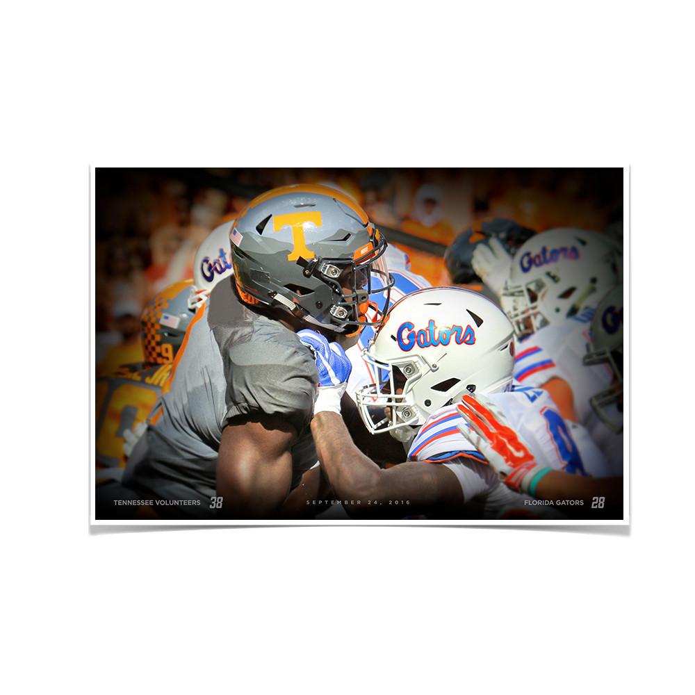 Tennessee Volunteers - Vol vs. Gator - College Wall Art #Canvas