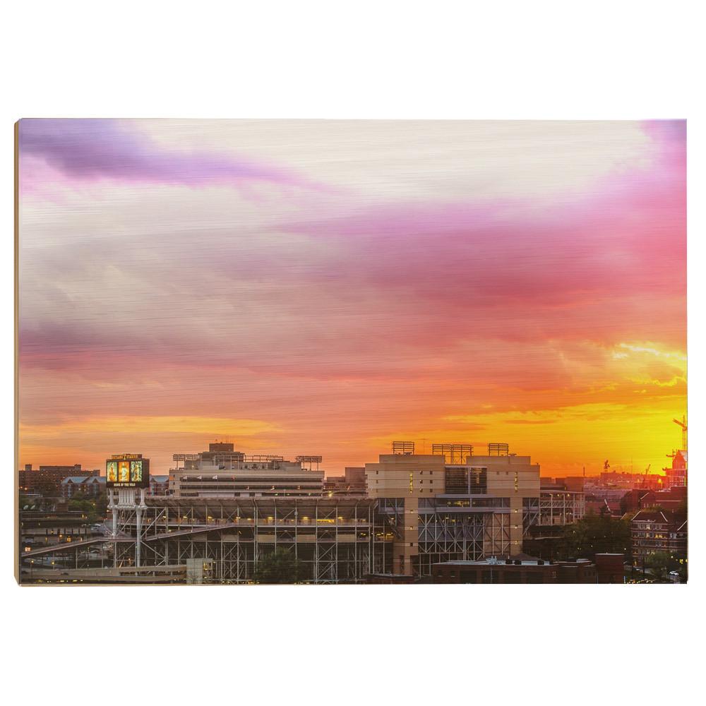 Tennessee Volunteers - Dynamic Neyland - College Wall Art #Canvas