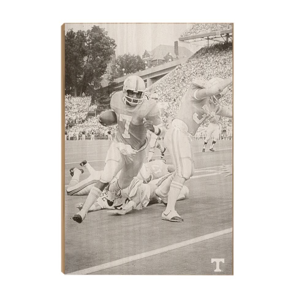 Tennessee Volunteers - Vintage Condredge Holloway - College Wall Art #Canvas