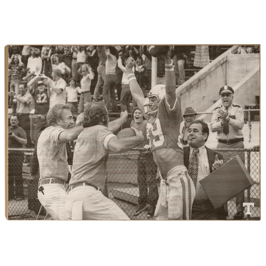 Tennessee Volunteers - Vintage Larry Seivers TD - College Wall Art #Canvas