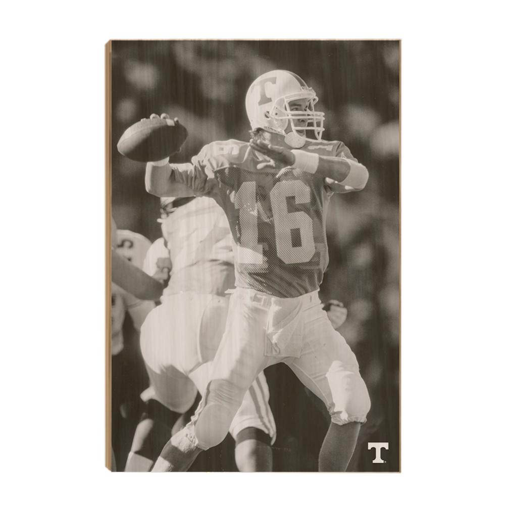 Tennessee Volunteers - Vintage Peyton Manning 2 - College Wall Art #Canvas
